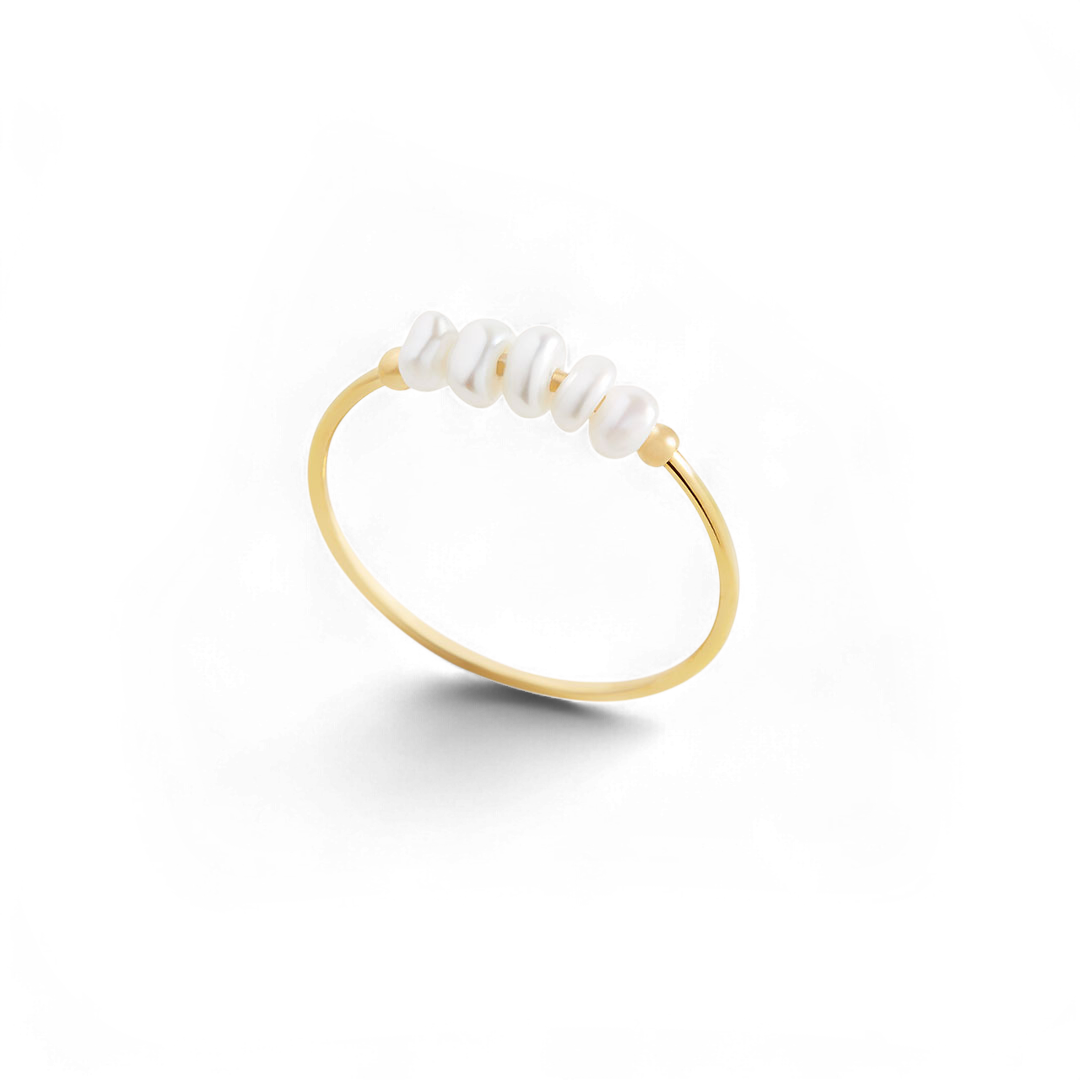 Mini Pearl Ring
