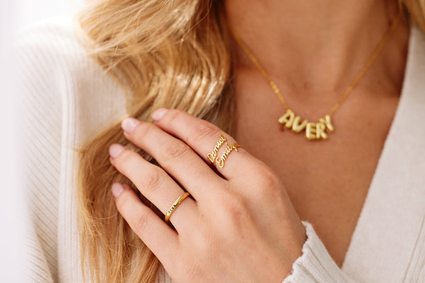 How to Choose the Perfect Personalized Necklace: A Mint and Lily Guide