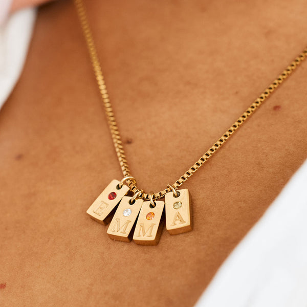 The Ultimate Gift Guide for Moms: Thoughtful Jewelry She’ll Love