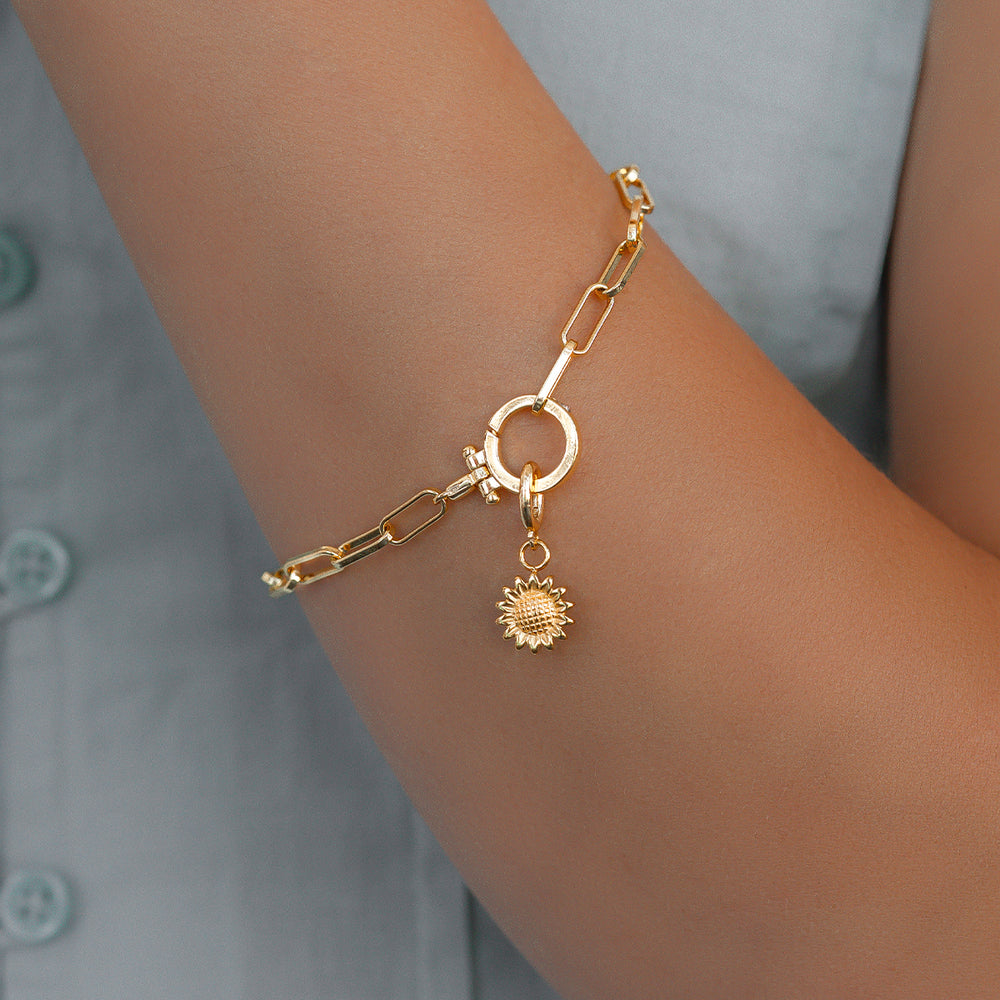 Mint And Lily featured image