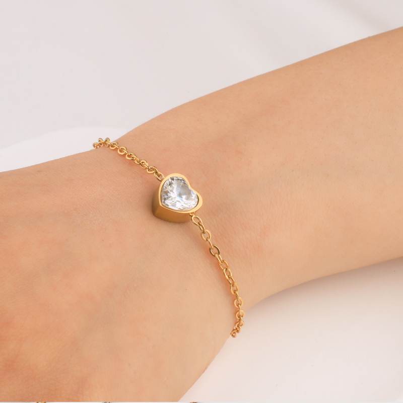 Dainty Heart Birthstone Bracelet - 18k Gold Plated / January