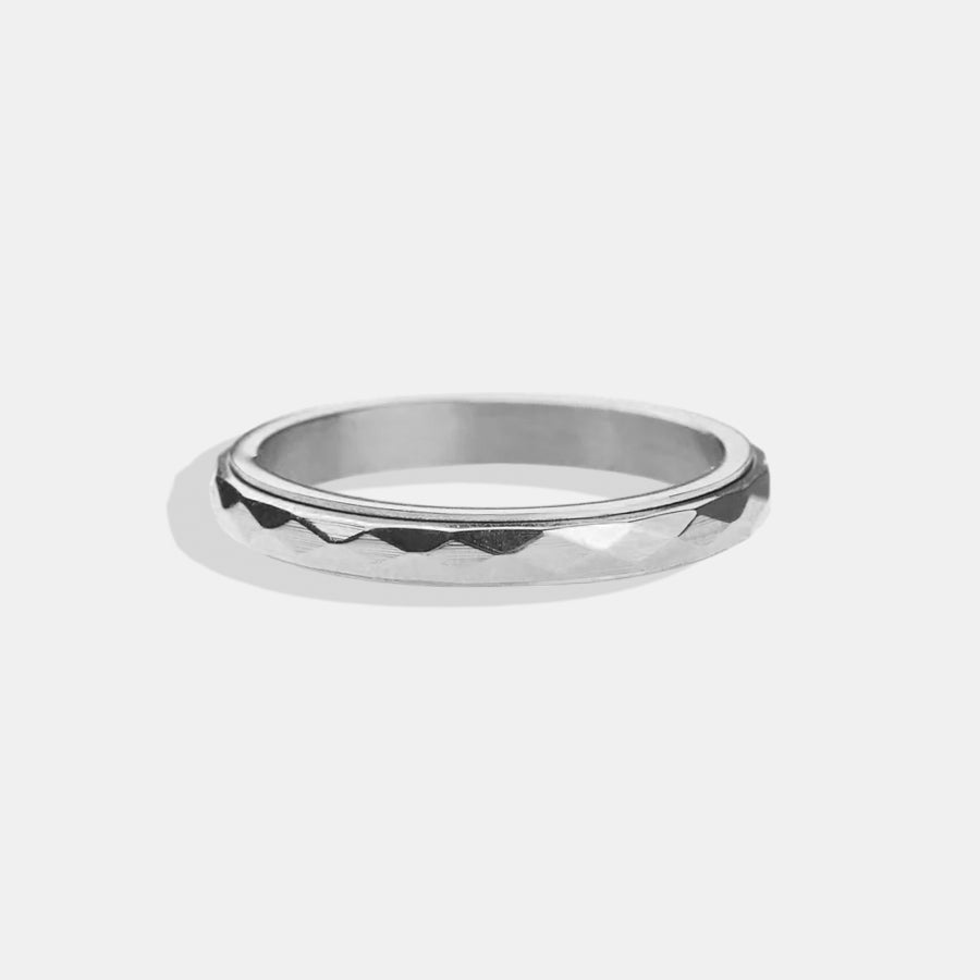 Dainty Hammered Band Spinning Fidget Ring – Mint & Lily