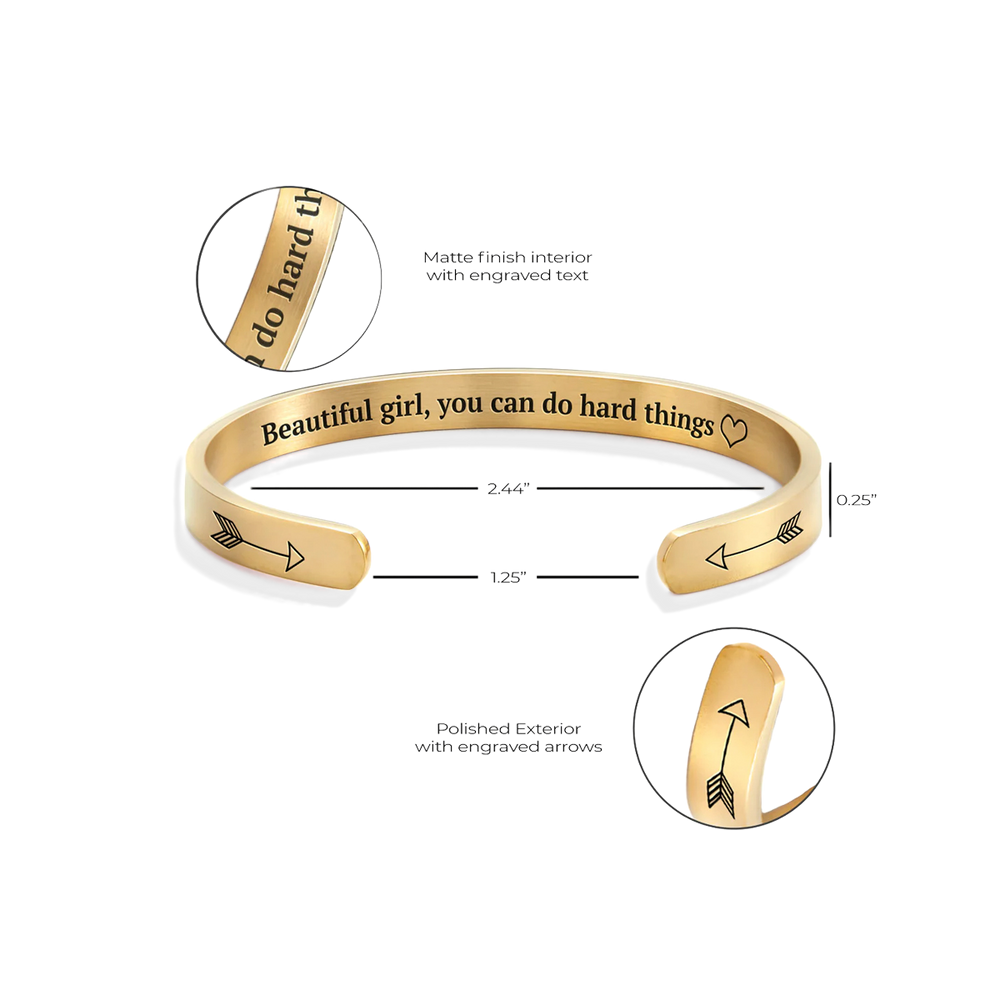 Beautiful Girl You Can Do Hard Things Personalisierbares Manschettenarmband  - 18 Karat vergoldet / Personalisiert