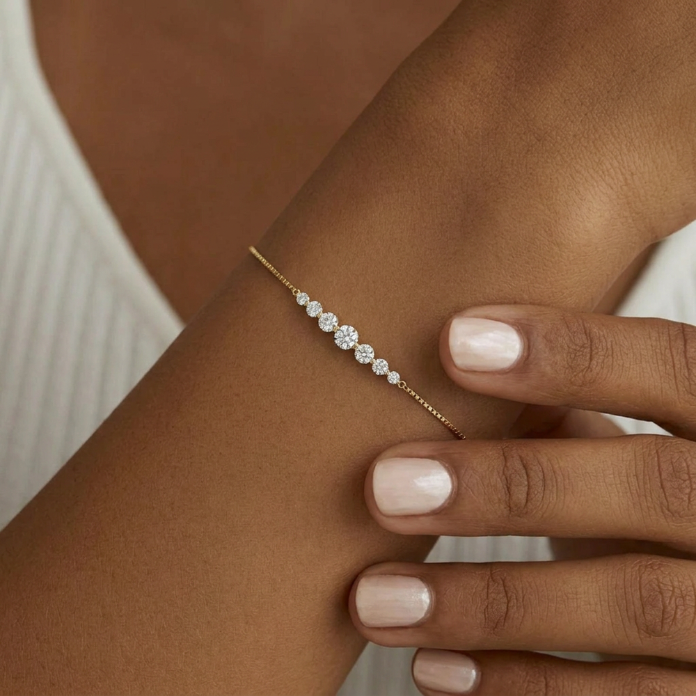 Classic Arc Bracelet - Gold / 7.5"