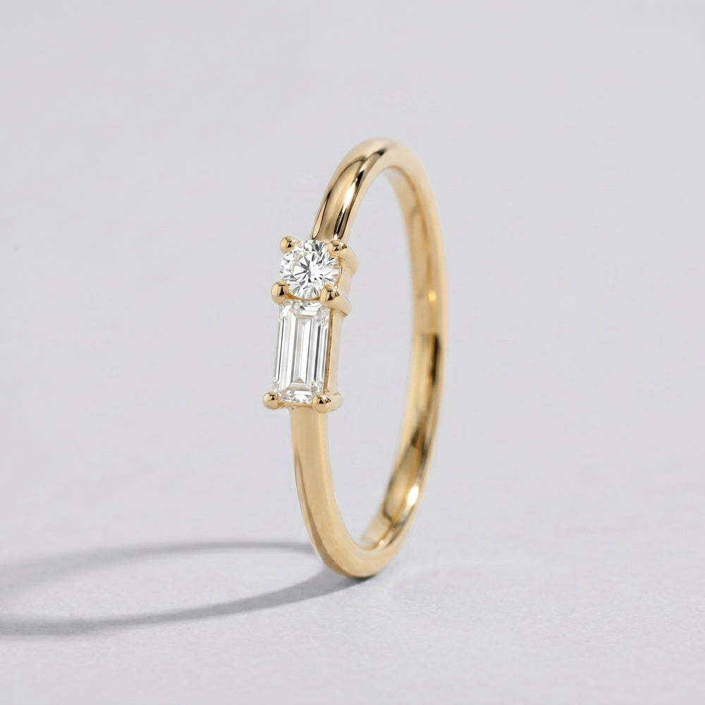 Dainty Baguette Ring - Gold / 5