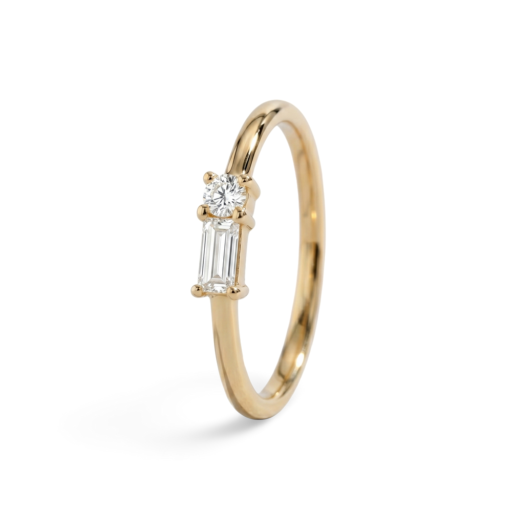 Dainty Baguette Ring - 18k Gold Plated / 5