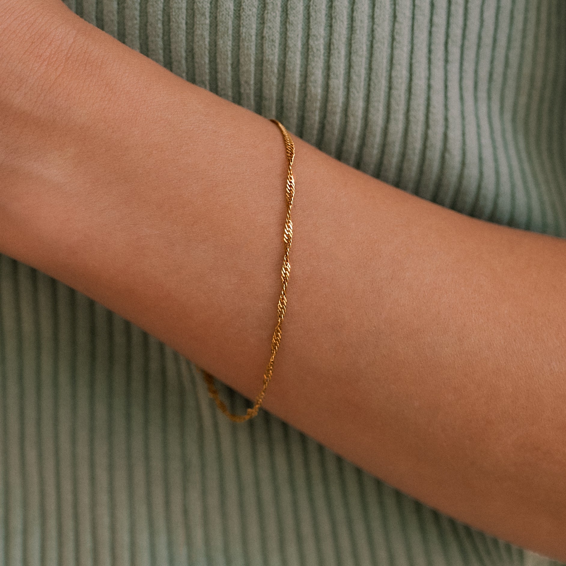 M-L-SINGAPORE-TWIST-BRACELET-1