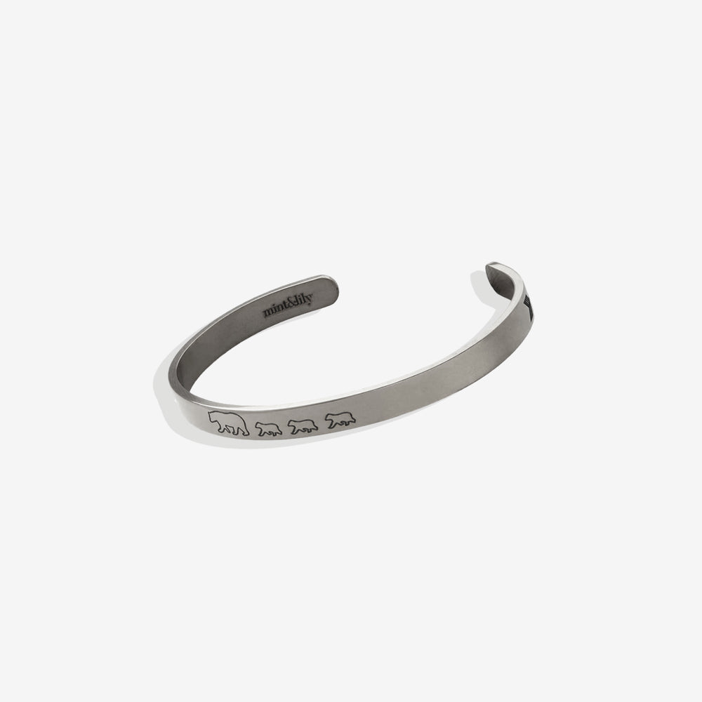 Mama Bear & Her Baby Bears Engraved Cuff Bracelet - Silver / Mama + 2 Cubs / Personalized