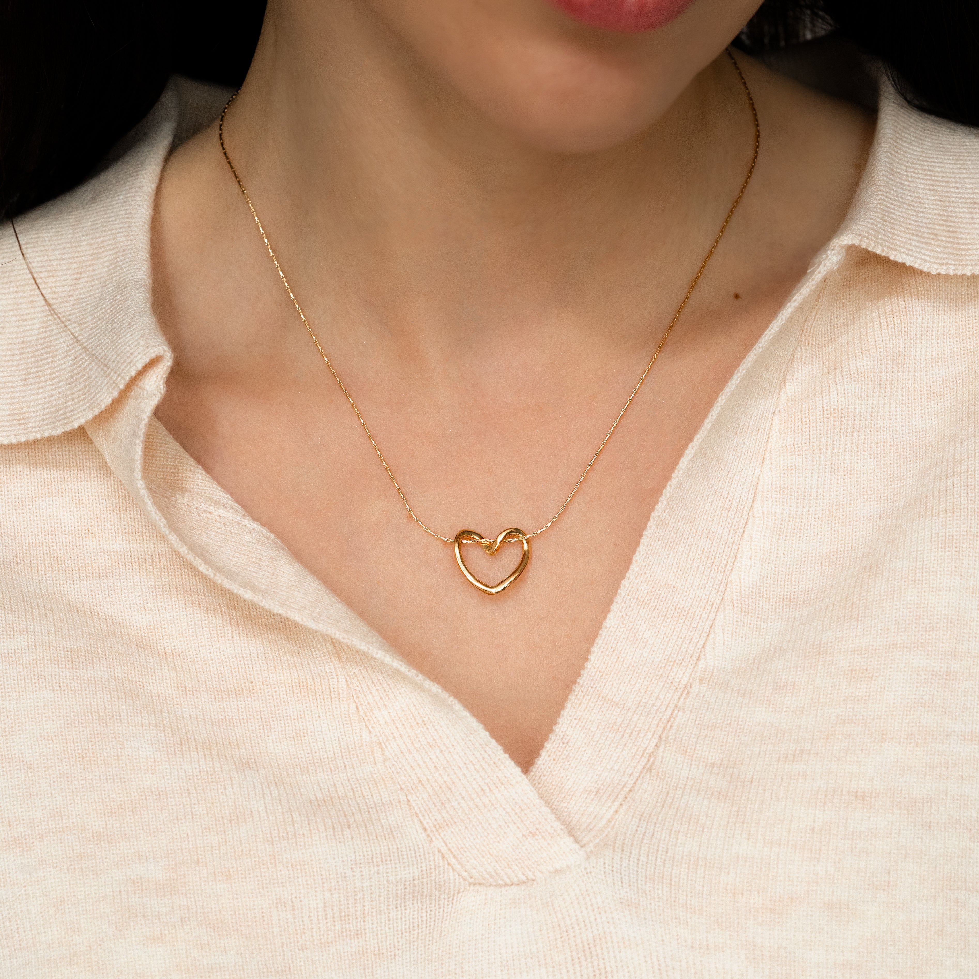 Open Heart Necklace – Mint & Lily