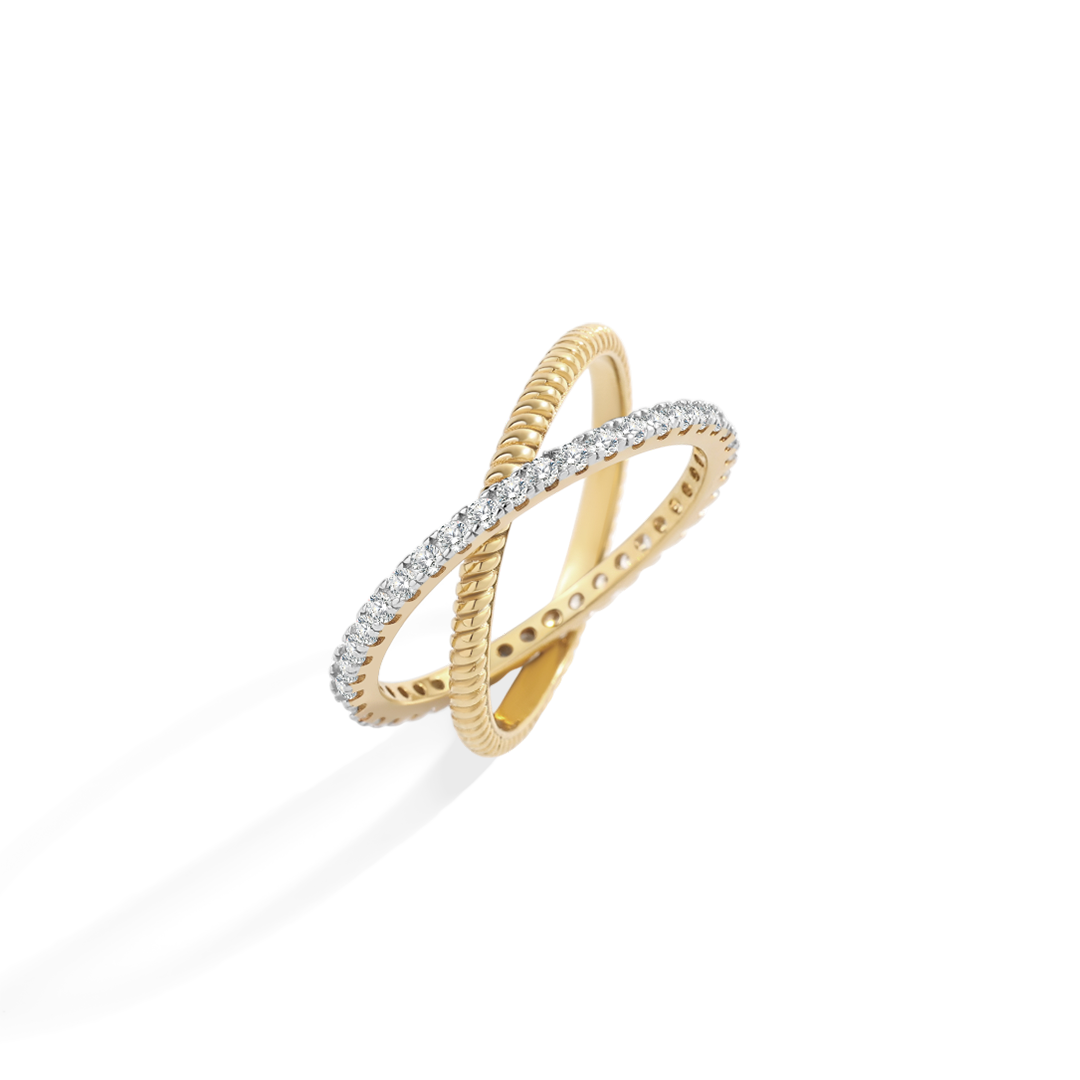 Twisted Interlocking Diamond Band