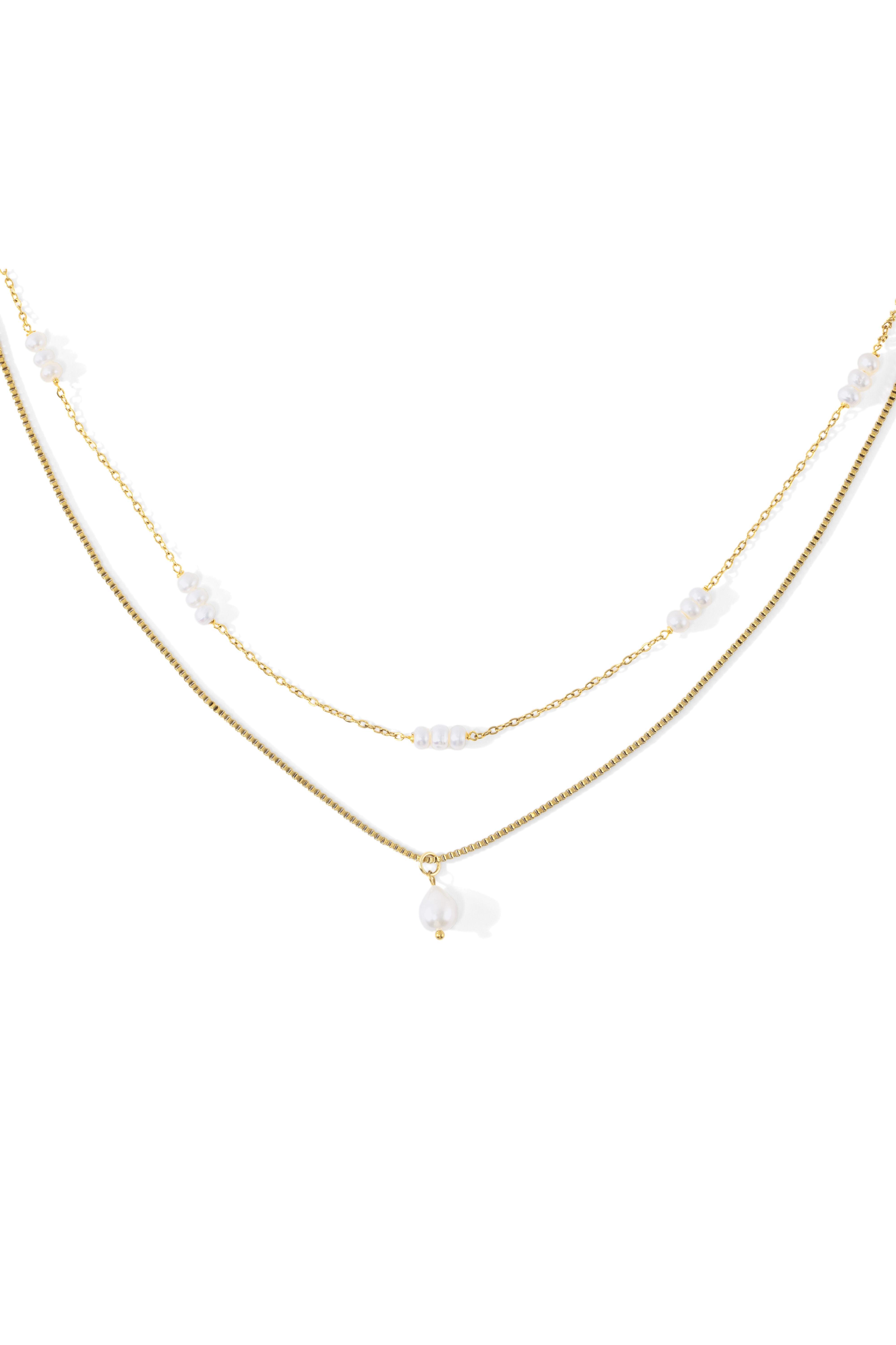 Dainty Layered Pearl Necklace