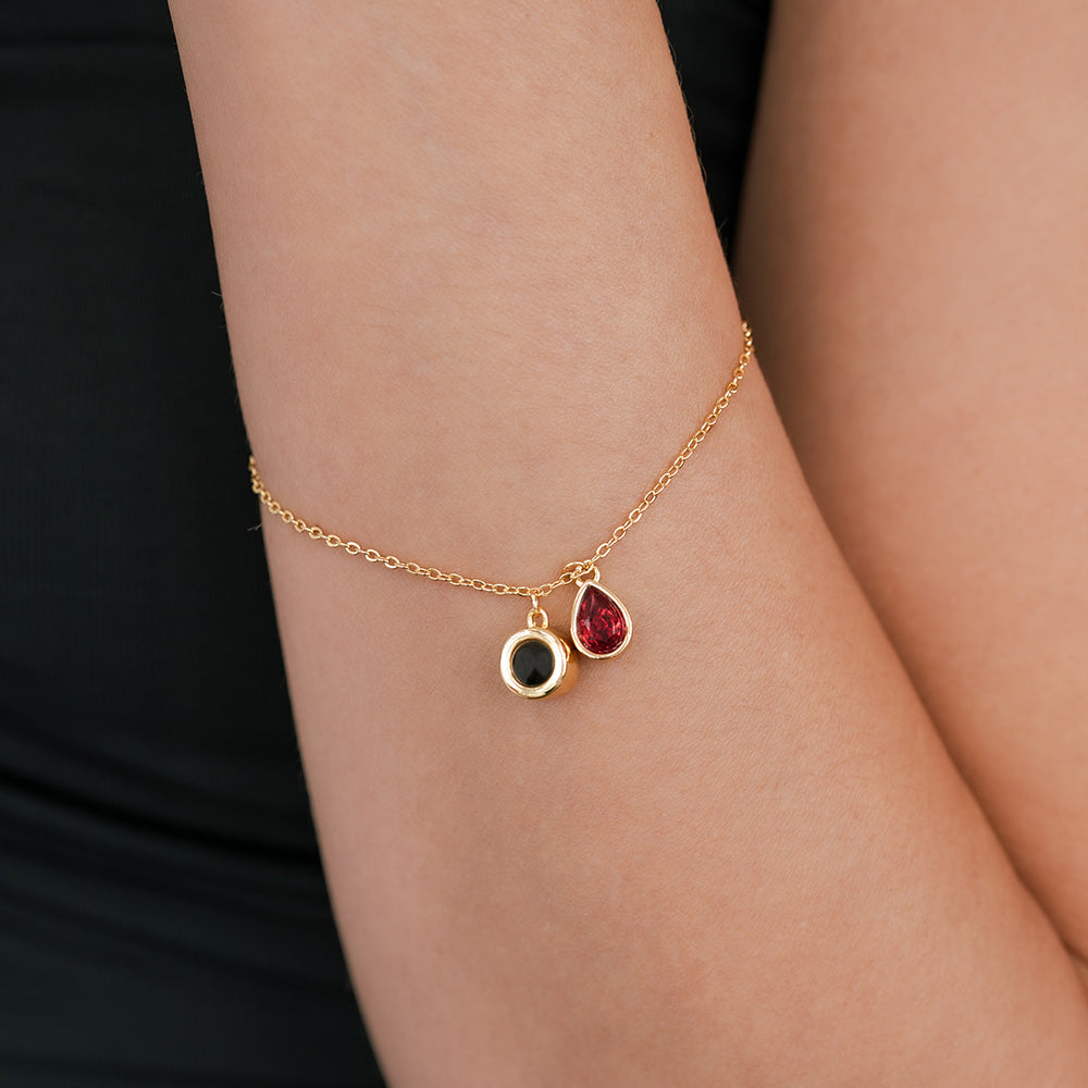 https://www.dropbox.com/scl/fi/2vovpvclepl5afp81l66g/Birthstone-Photo-Bracelet-with-Slider-Clasp_8.jpg?rlkey=ajps06lk6hybhanuyn6lux6b3&st=jk97eywx&dl=0