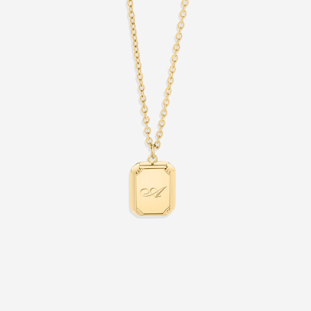 https://www.dropbox.com/scl/fi/iki890o78dnerok8rt9j1/Monogram-Card-Pendant-Necklace_3-gold.jpg?rlkey=3lhjb8lqwyu4blq619wbtpqqr&st=r92enf00&dl=0