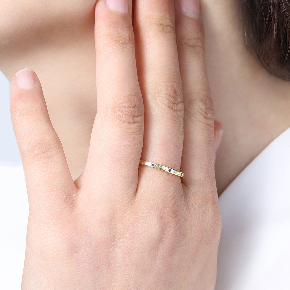 https://www.dropbox.com/scl/fi/d5ot1478nyv3o3e1kk4ri/Textured-Birthstone-Narrow-Band_7.jpg?rlkey=i2vcyp3eyzg938wjbzzwc7cx8&st=vmmz58i0&dl=0
