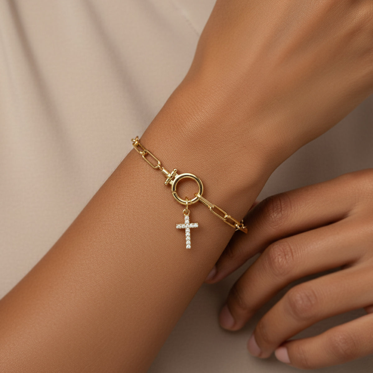 Mint Paperclip Bracelet with Pave Cross Charm – Mint & Lily