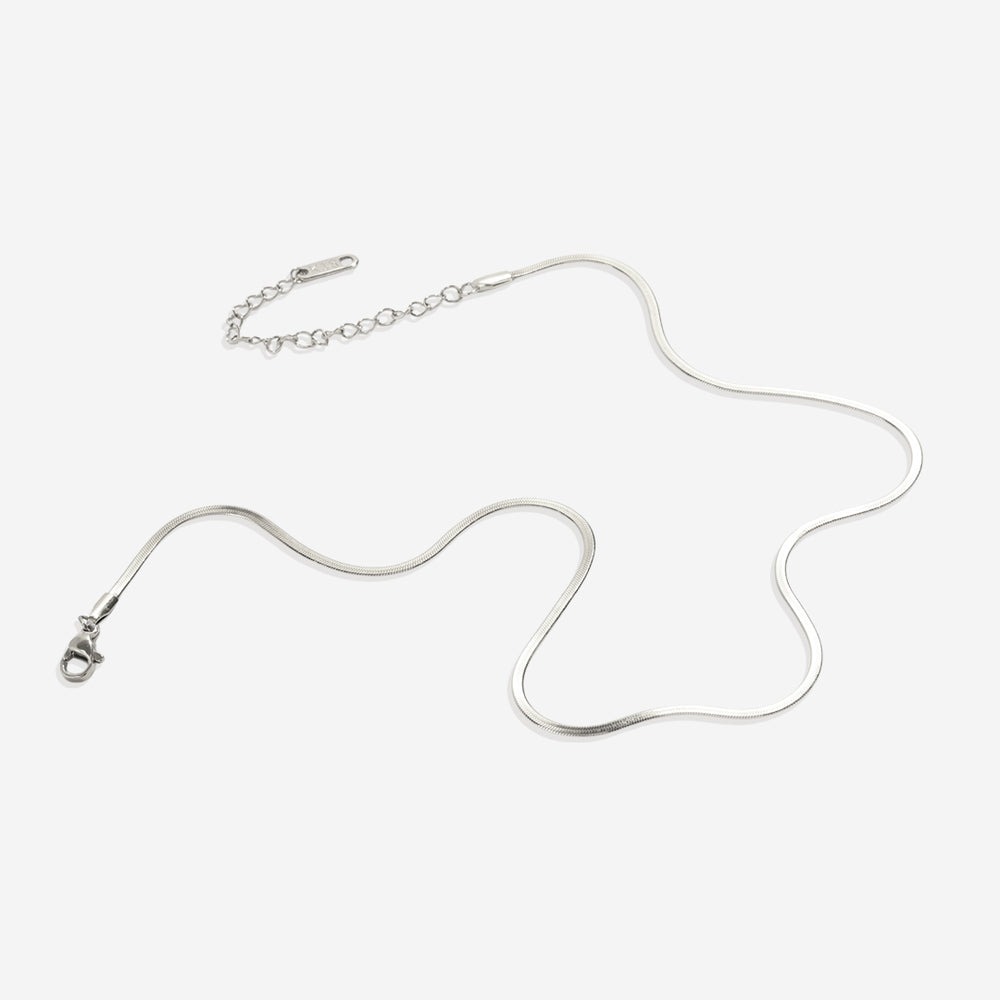 Dainty Herringbone Chain Necklace - Silver / 16" + 2"