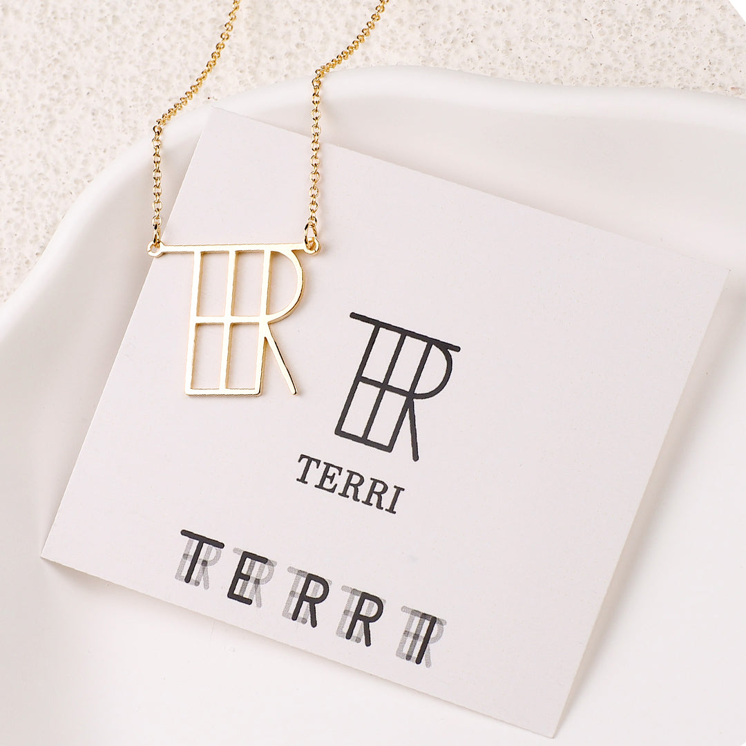 Minimalist Monogram Name Necklace – Mint & Lily
