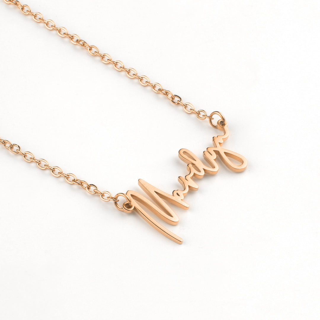 Monroe Name Necklace – Mint & Lily