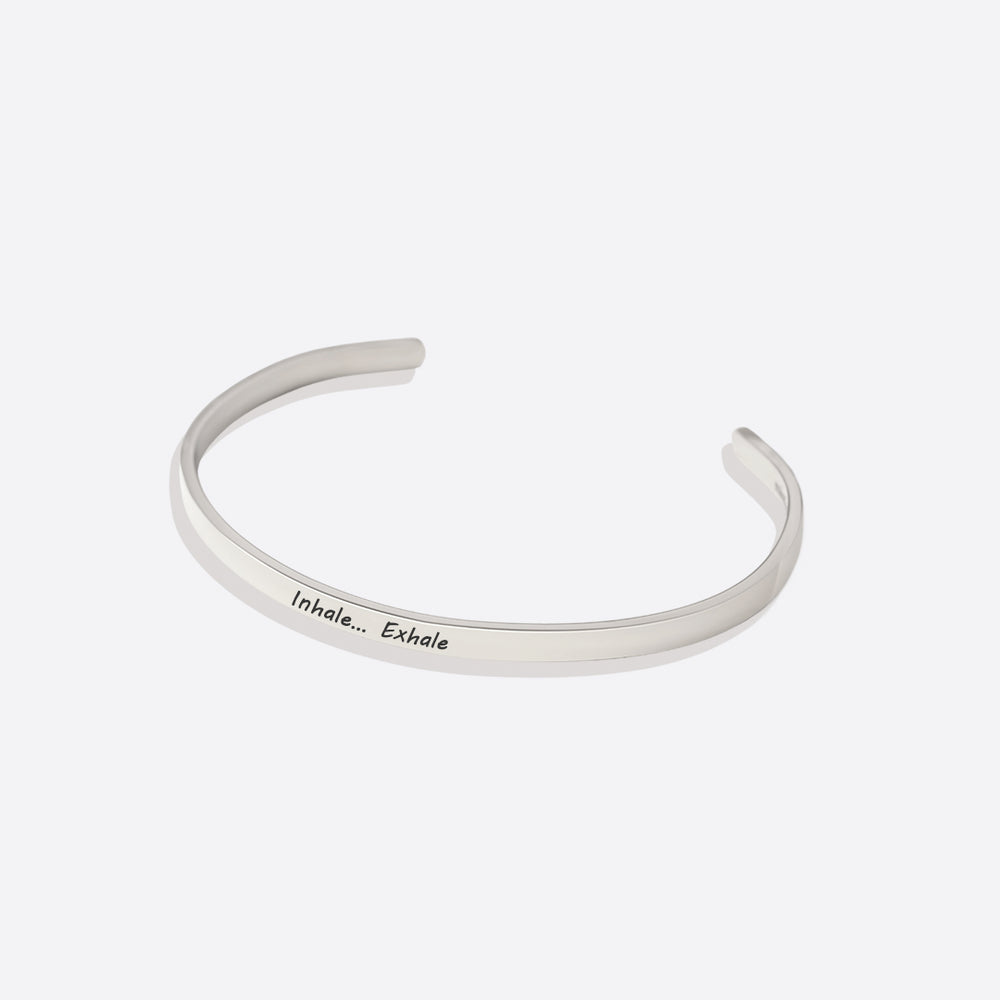Personalized Thin Cuff Bracelet - Silver / Italics