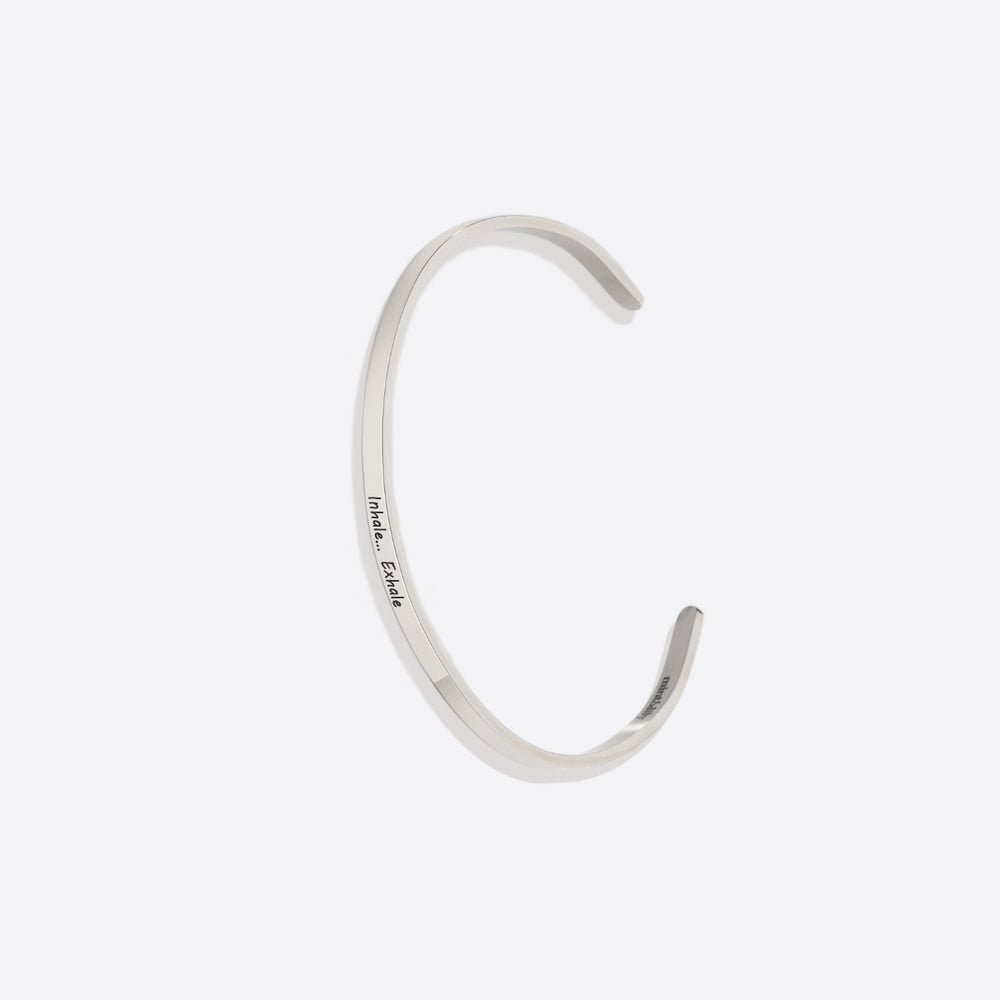 Personalized Thin Cuff Bracelet - Silver / Italics