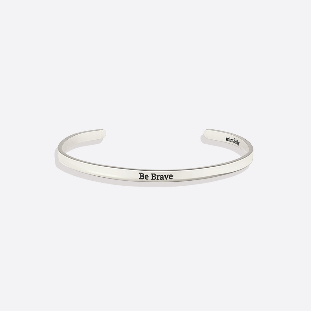 Personalized Thin Cuff Bracelet - Silver / Serif