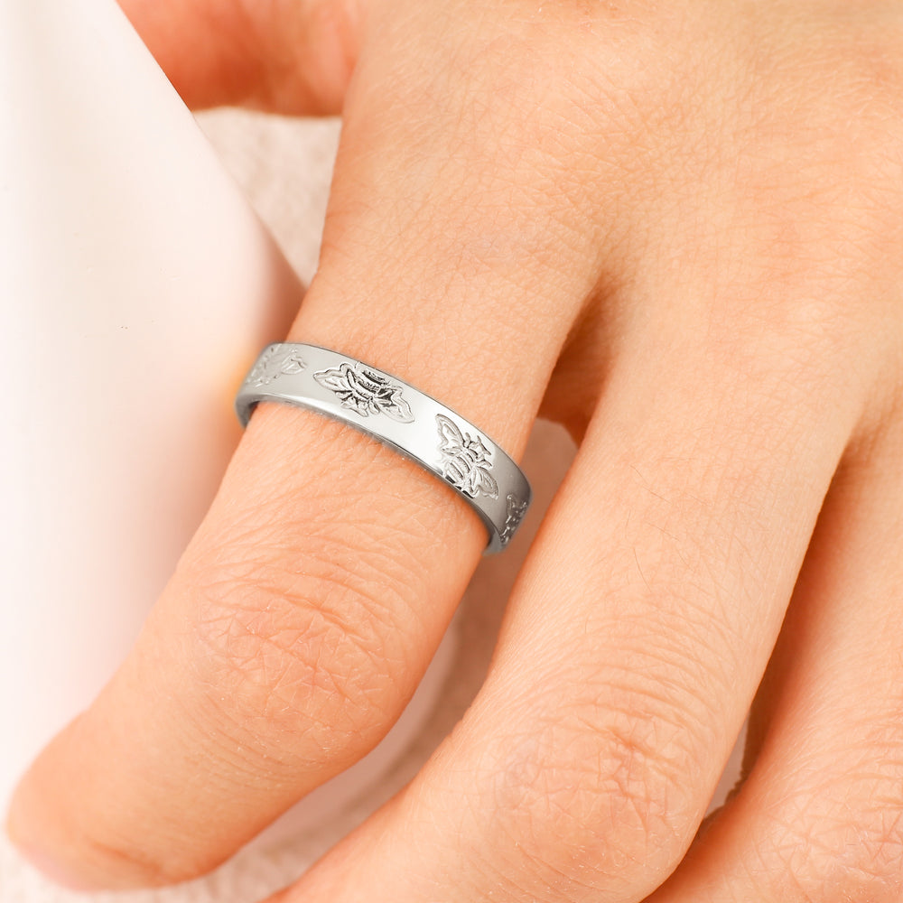 Stamped Honey Bee Band - 925 Sterling Silver / 5