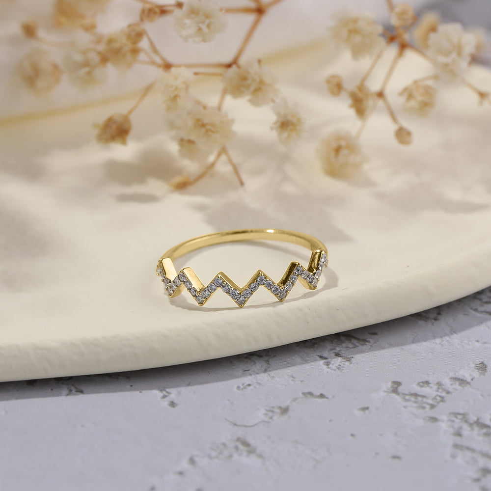 Highs And Lows Zigzag Ring - Gold / 5