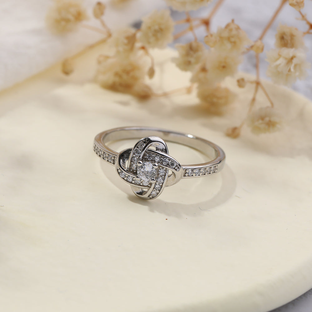 Endless Knot Ring - Silver / 6
