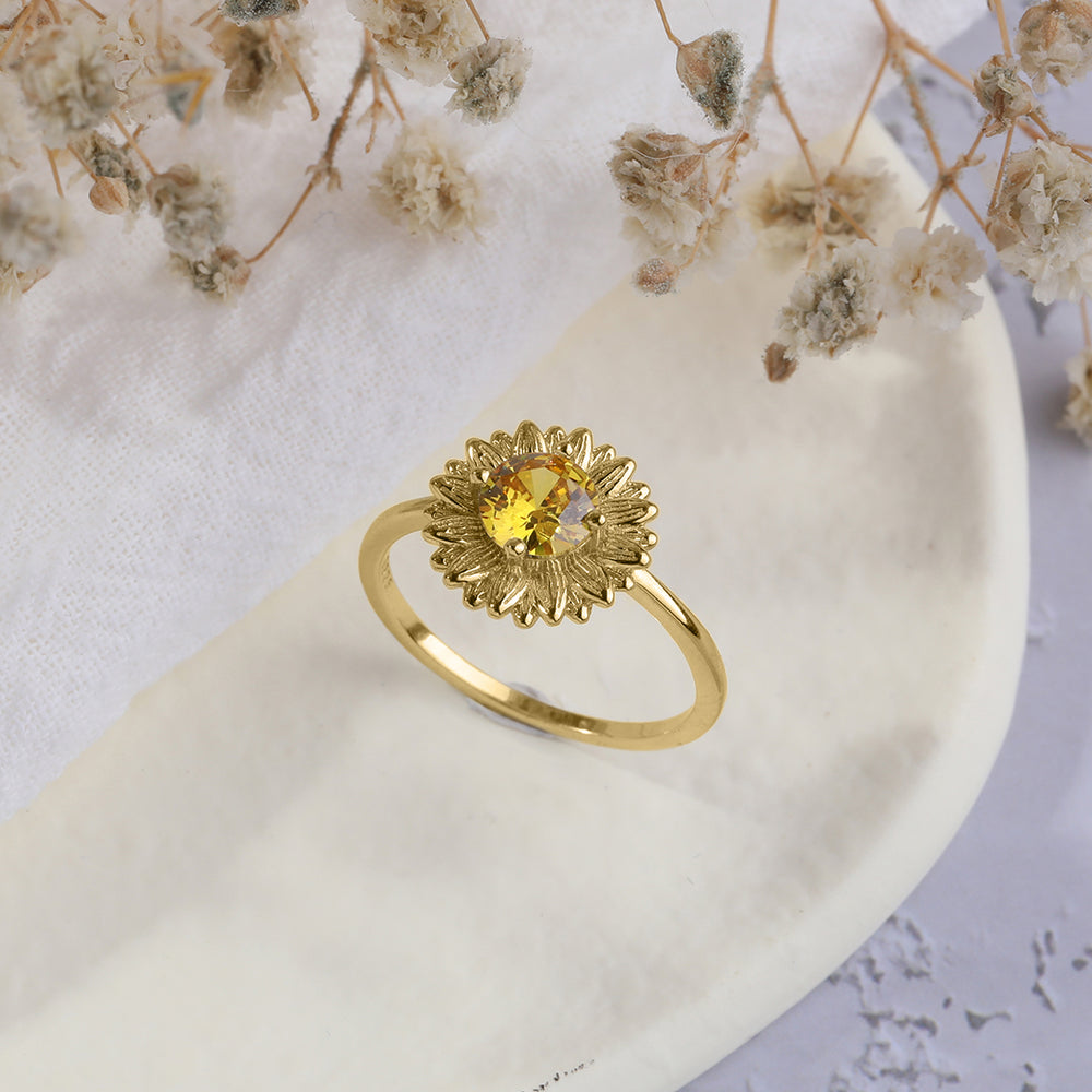 You Are My Sunshine Sunflower Ring - Gold / 6