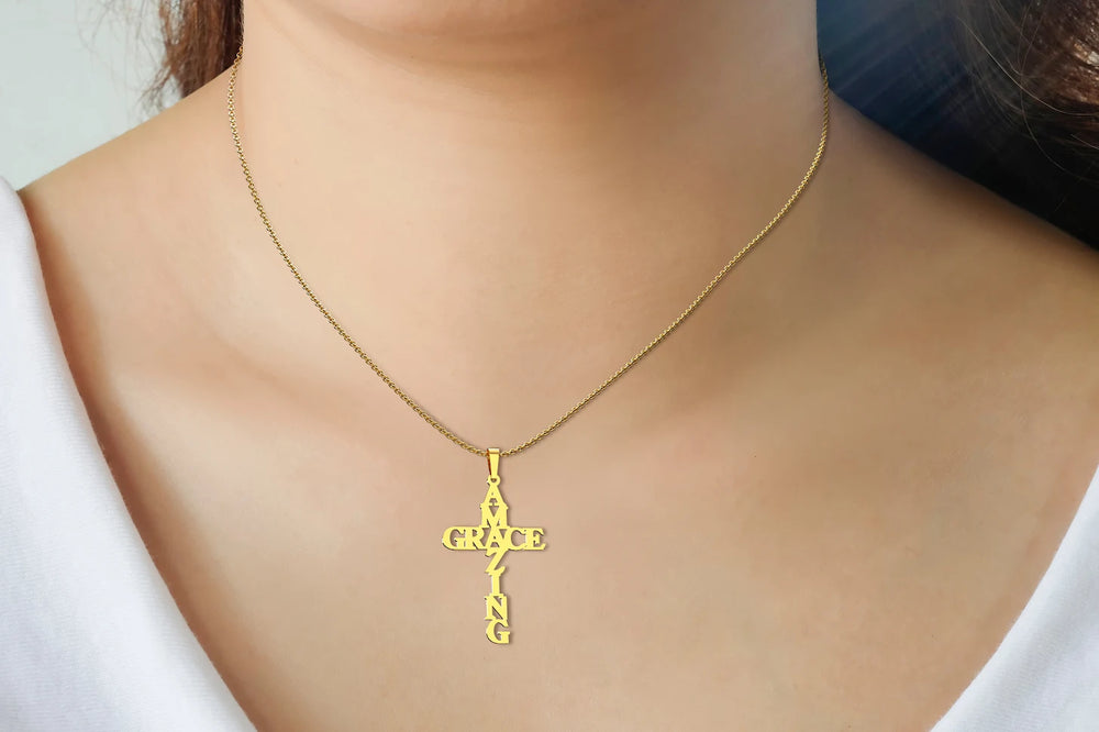 Erstaunliche Grace Cross Halskette - 18 Karat vergoldet