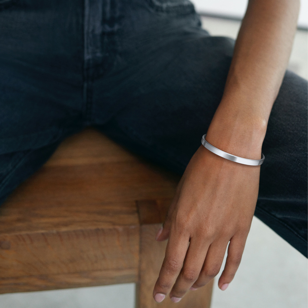Mama Bear & Her Baby Bears Engraved Cuff Bracelet - Silver / Mama + 2 Cubs / Personalized